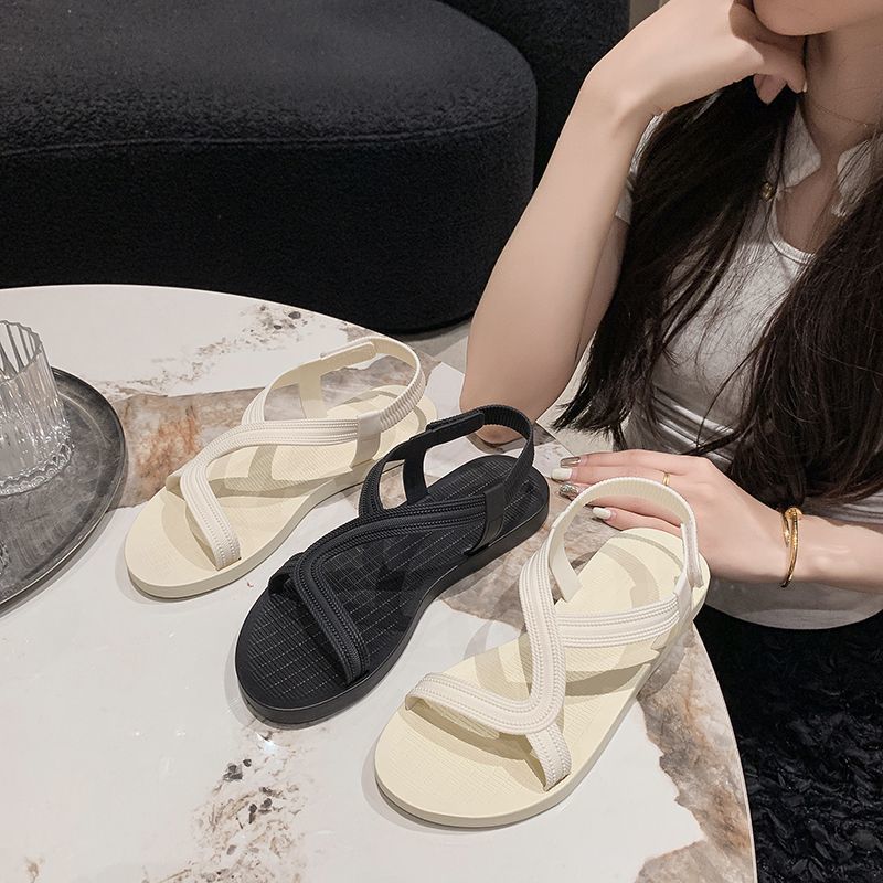Korean version of super soft flat bottom explosive sandals beach fairy fashion cross versatile Roman shoes 2025 summer and autumn new