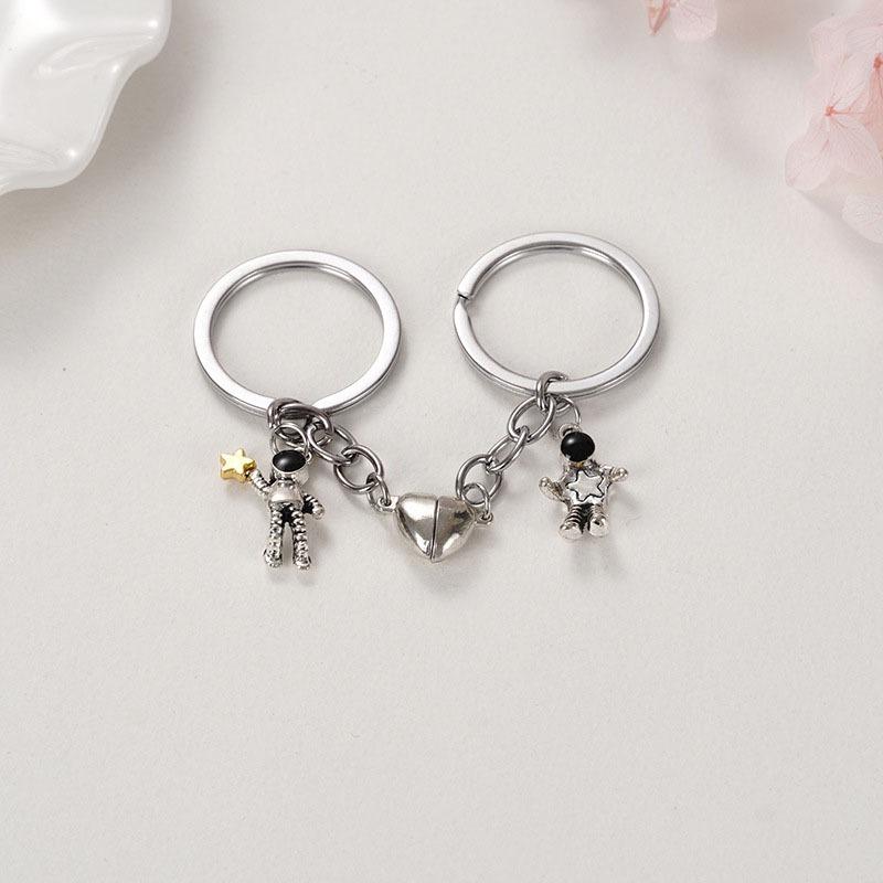 Creative Design Astronaut Star Moon Key Chain Spaceman Love Heart Couple Friendship Gift Car Bag Key Ring Pendant Accessories