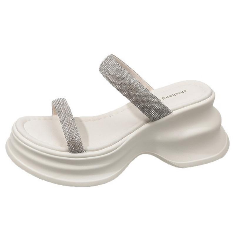 New thick-soled heightening cool slippers for women's summer outer wear, high-end matching skirt, seaside beach slippers for women