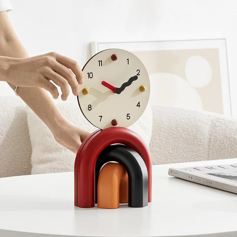 Minimalist Creative Table Clock, Decorative Ornament for Living Room TV Cabinet Entryway
