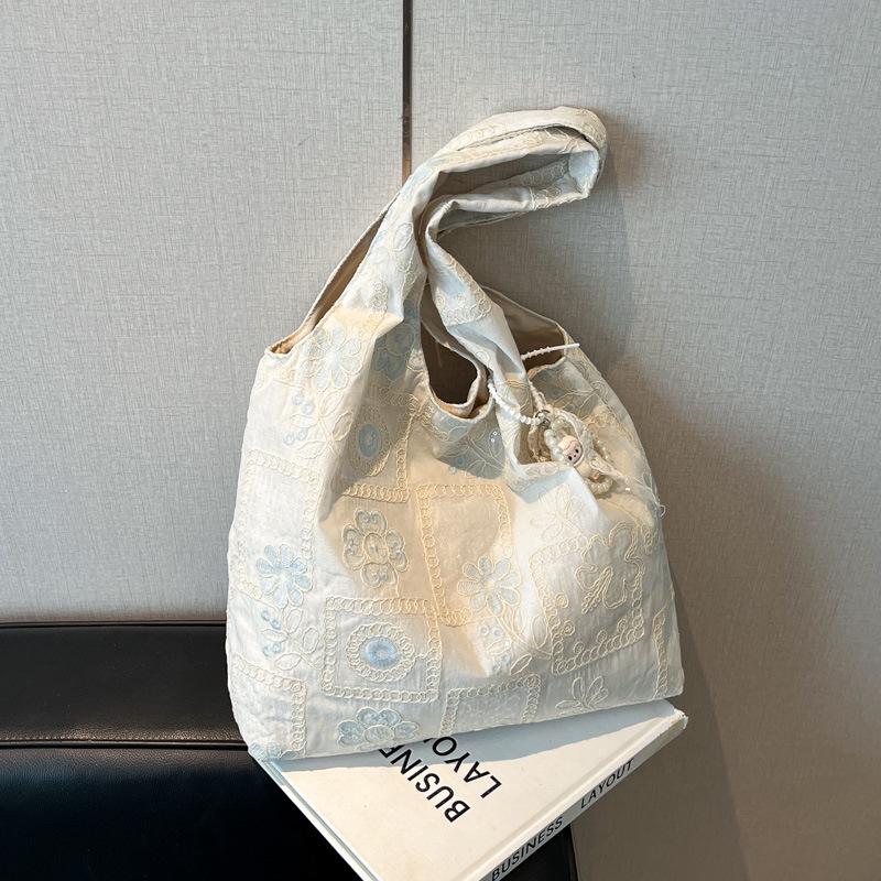 Korean Style Minimalist Large Capacity Printed Shoulder Tote Bag for Women