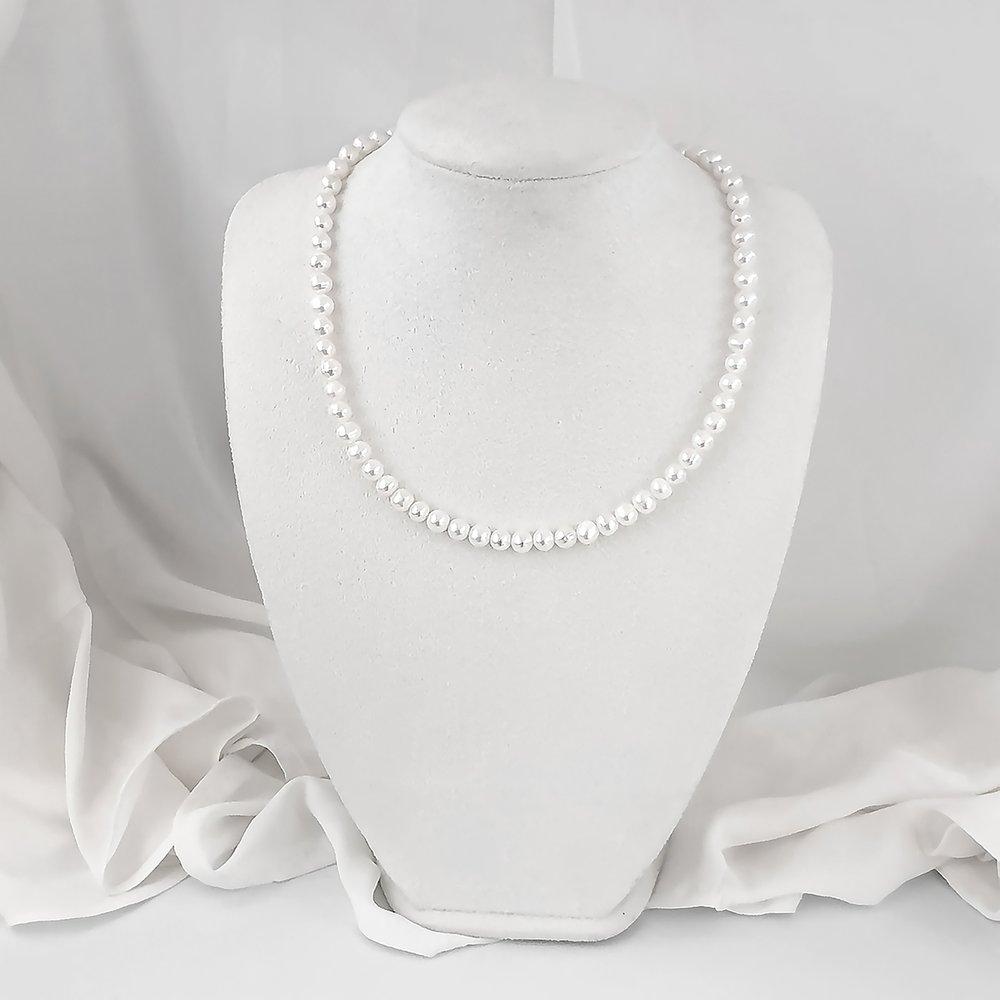 Classic Freshwater Pearl Necklace