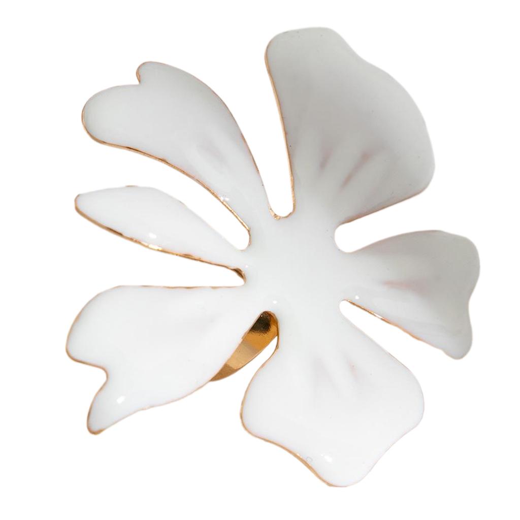 Elegant Big White Flower Ring Adjustable Open Finger Ring for Women Exaggerated Jewelry for Weddings and Birthdays