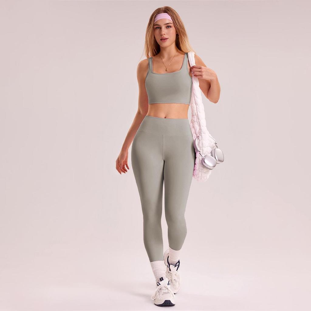 Women's Winter Yoga & Running Set: Quick-Drying Tight Brushed Fitness Underwear and Pants for Outdoor Sports.