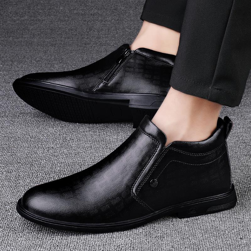 Men's Black High-Top Velvet-Lined Leather Work Boots - Slip-On Dad Shoes for Autumn/Winter