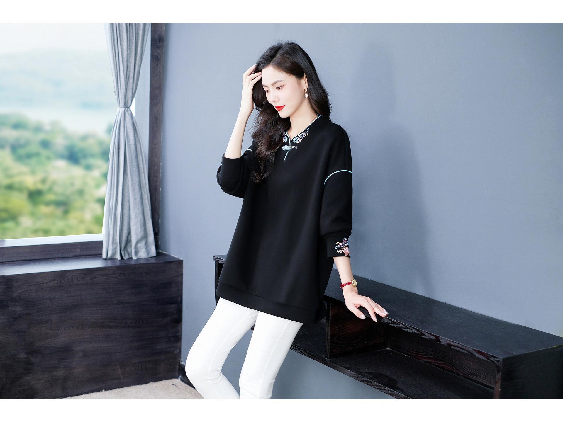 

Вышитый свитшот в китайском стиле с застежкой-пуговицей, больших размеров, приталенного свободного кроя для женщин среднего и пожилого возраста 3XL (recommended 160-200 jin)