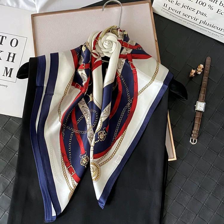 Bandanas Quadratisch 100% Seide Schal Damen Mädchen Stirnband Accessoires Taschentuch Halstuch Haarschal Modedruck Halstücher