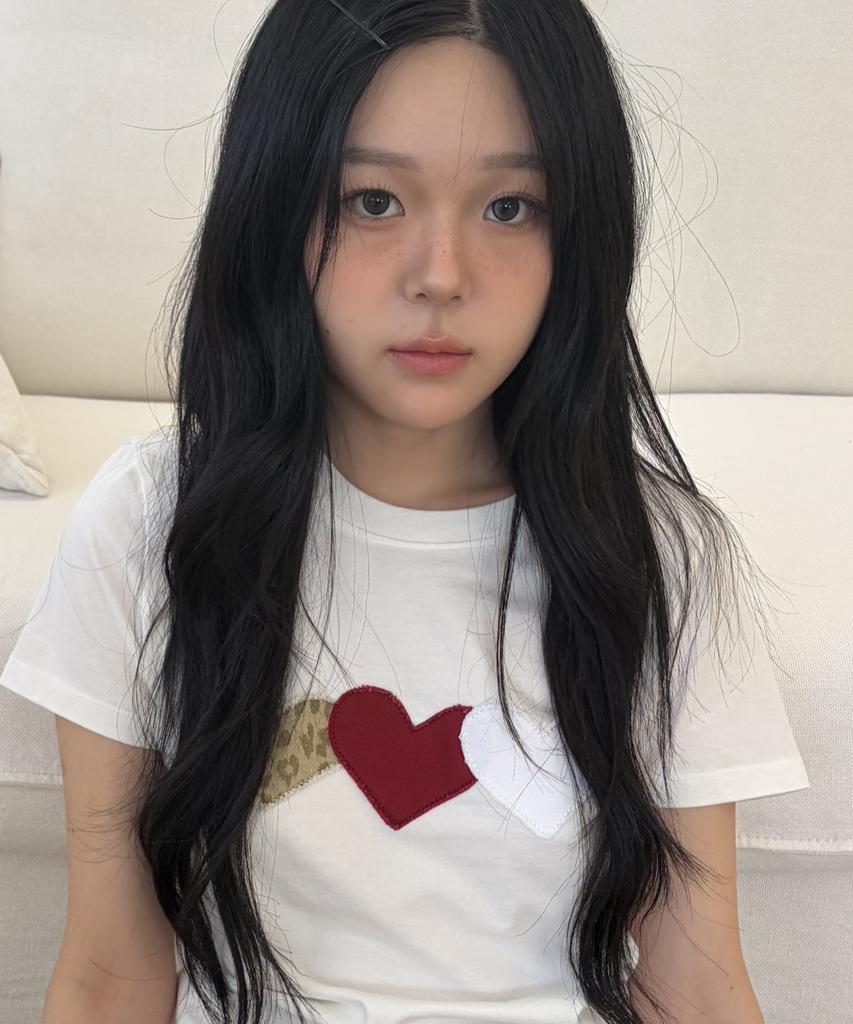 Loginaenloji Leopard Point Heart Patch Cotton T-Shirt White