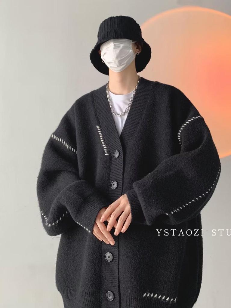 Men's 2025 Vintage Loose Knit V-Neck Cardigan for Winter