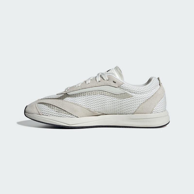 Adidas Women s LIGHTBLAZE LP Cushioned Sport Shoes 37