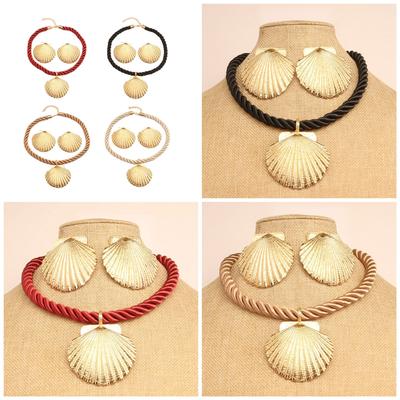 Elegant Shell Pendant Earrings and Necklace Set Fashionable Accessories Handmade Women Girls Jewelry for Daily Wear