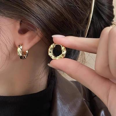 Trendy Gift Elegant Lady's Accessories Classic Jewelry Retro Irregular Go Earrings Female Ins Wind Earrings Temperament Senior Sense Earrings Tide
