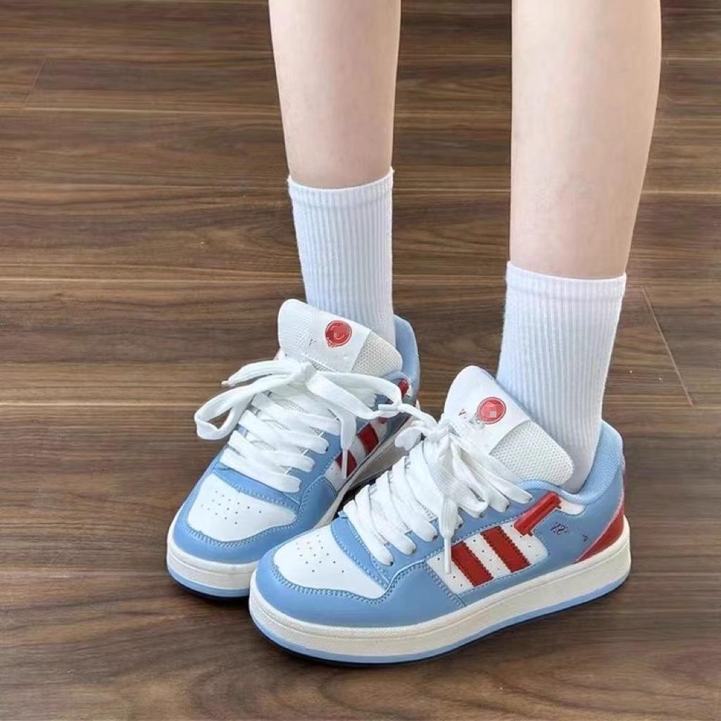 2025 high value white shoes women's niche Korean version versatile retro bread shoes Guochao casual shoes sports skateboard shoes