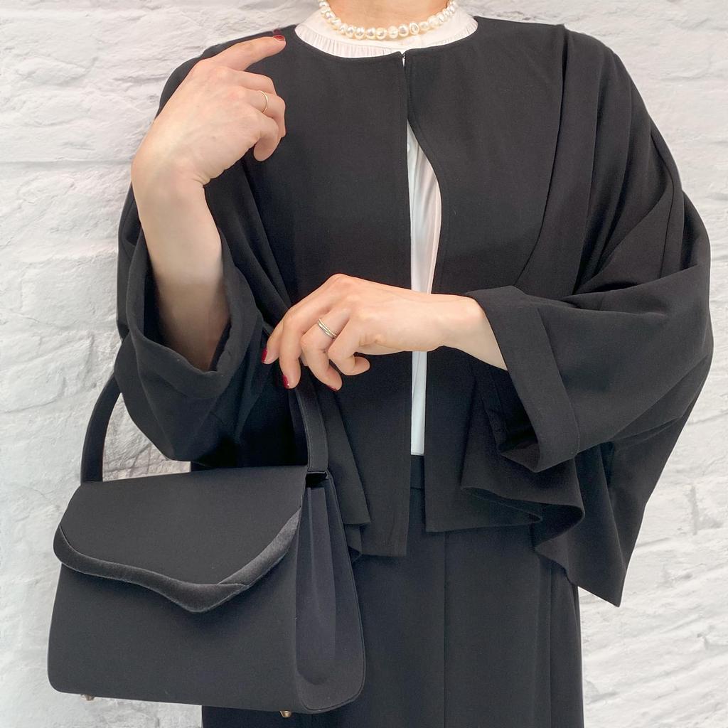 [hotlips] Large Formal Bag, Black, Perfect for Funerals, Weddings, Funerals, and Other Ceremonies. Perfect for both formal and formal occasions.