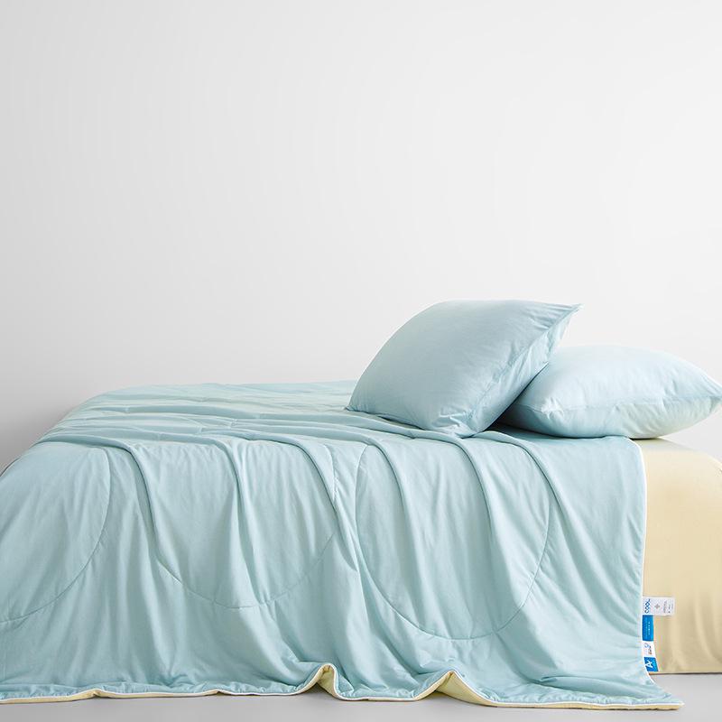 Summer Ice Silk Quilt: Cool & Washable for Mother and Baby