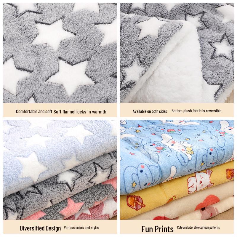 Cozy Pet Mat: Thick Warm Blanket & Bed for Dogs & Cats - Perfect for Winter, Autumn - Available In Small, Medium & Large Sizes