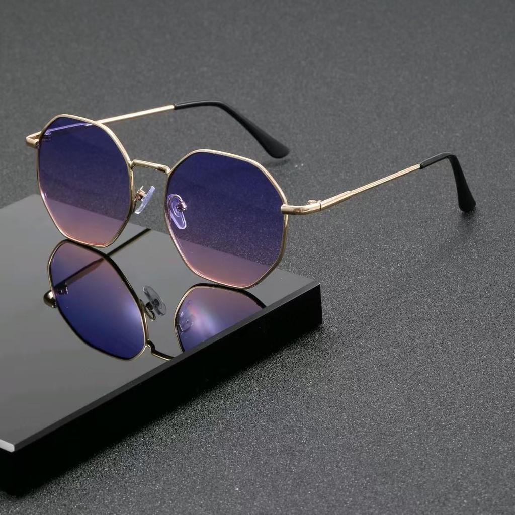Retro Polygonal Sunglasses for Trendy Streetwear Fashion