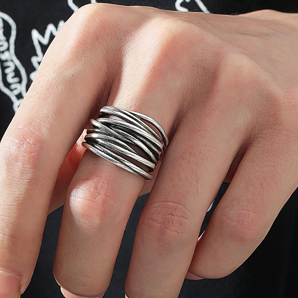 Anello aperto a più strati argentato vintage, Gioiello di moda unisex, Pezzo statement minimalista regolabile per uomo e donna