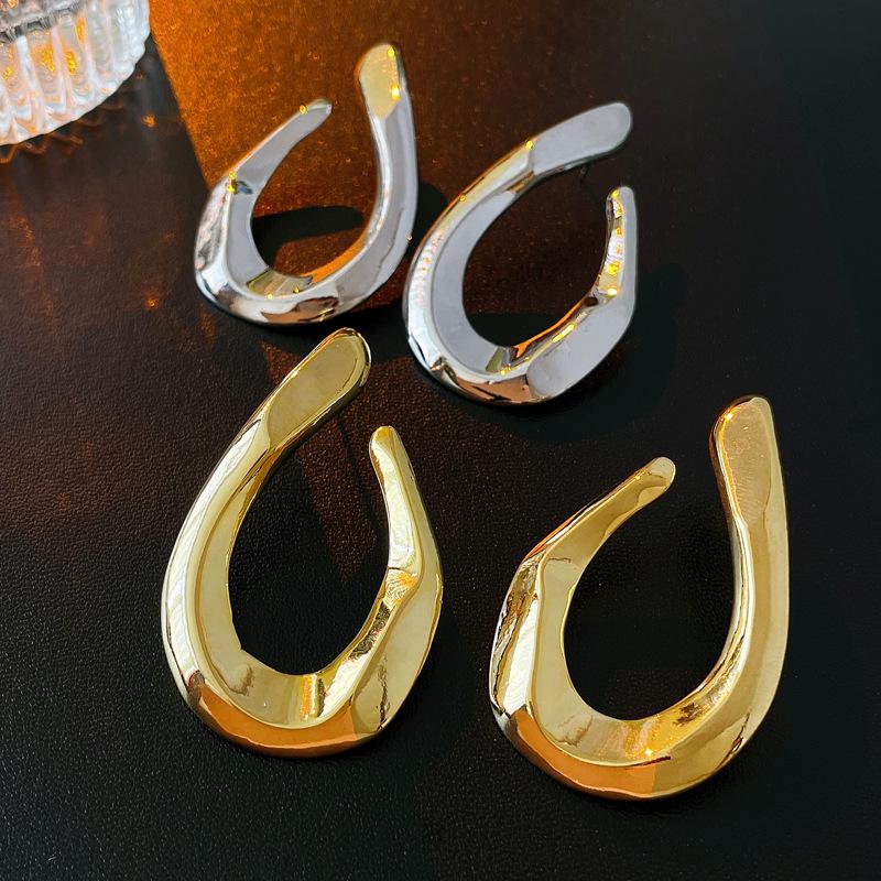 Exaggerated Metallic Geometric Silver Stud Earrings - Elegant & Versatile for Women