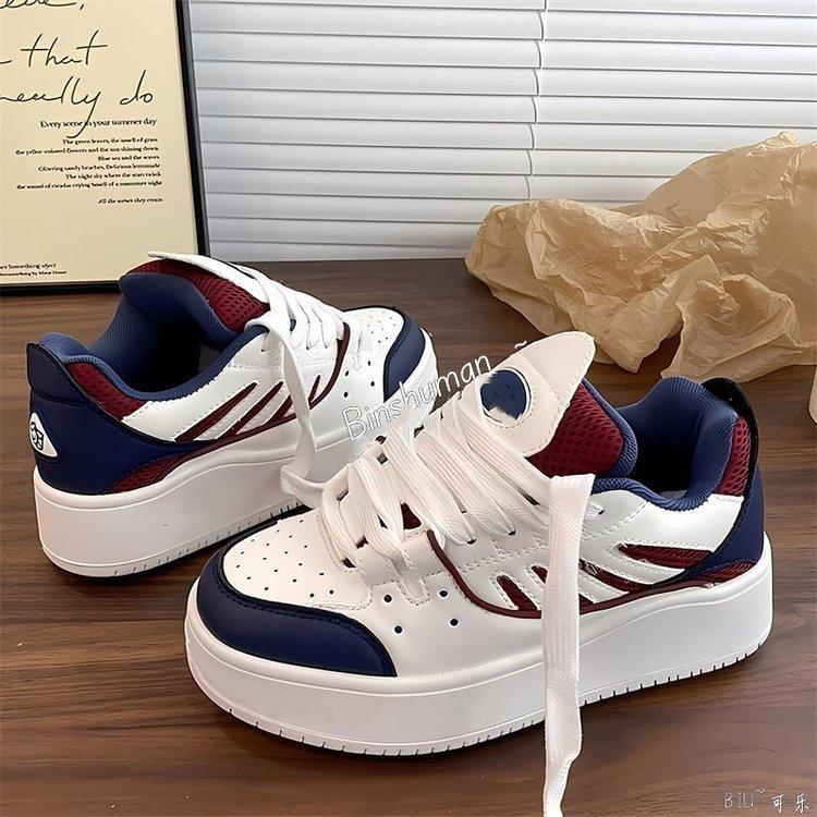 Niche retro low-top board shoes casual high-value original Mario red and blue contrasting bread shoes