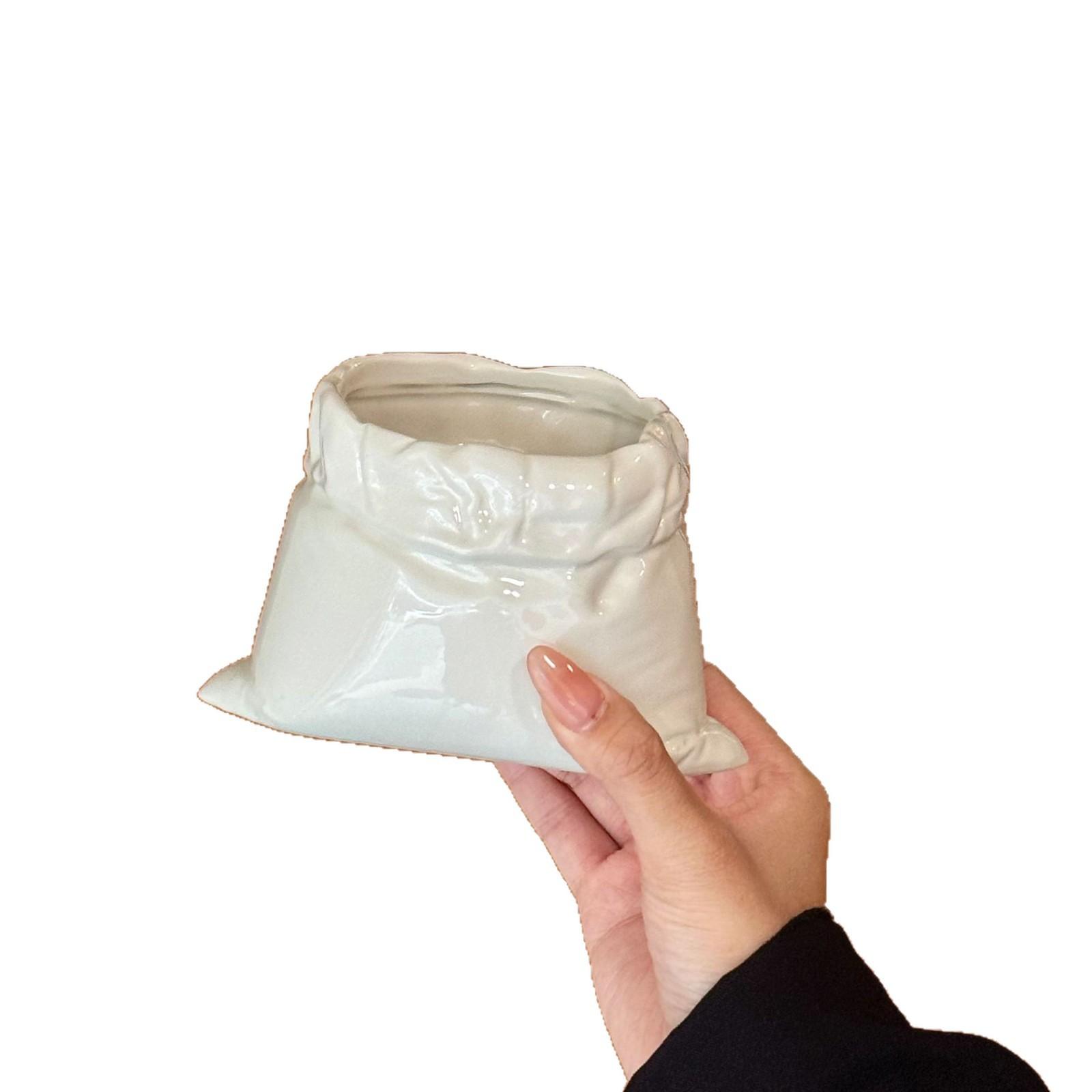 

White Cloth Bag Shaped Coffee Mug Ceramic Porcelain Cup Funny Irregular Hand Pinching Cup Breakfast Milk Tea Drinkware 401-500ml белый