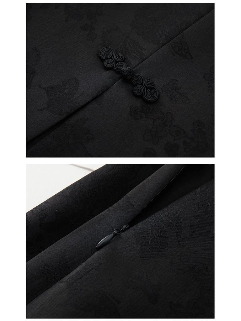 2026 New Chinese Style Embroidered Slit Midi Skirt for Women - Slimming, Hip-Hugging, Ideal for Spring and Autumn