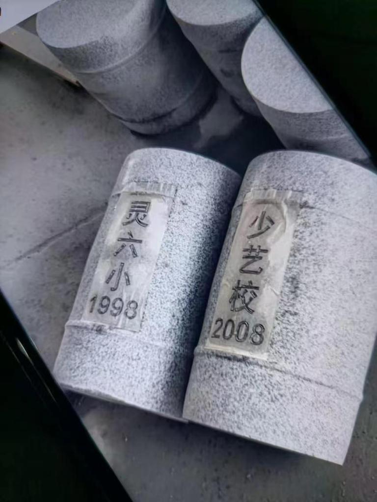 Antique Granite Stone Table Set: Marble Round Table & Stools for Garden or Villa Courtyard