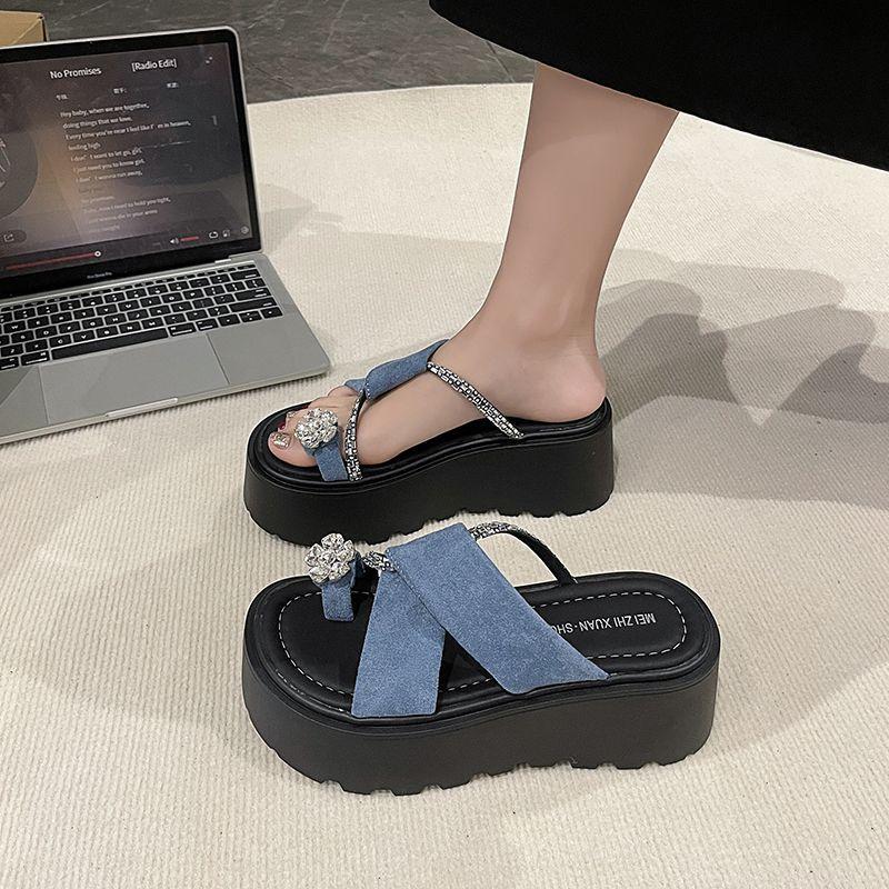 French platform fairy wind outside slippers female 2025 summer new rhinestone one-word set toe crystal flower sandals