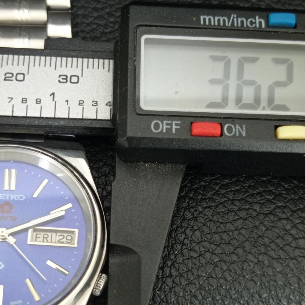 GENUINE VINTAGE SEIKO EXPO 70 AUTOMATIC JAPAN MENS BLUE DIAL WATCH A708784-1