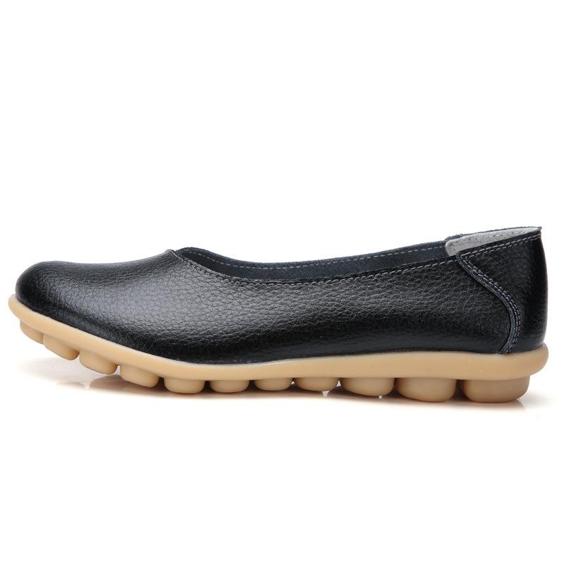 Autumn and winter cowhide Doudou shoes women's large size mother shoes flat-soled maternity shoes beef tendon soft sole 35-44