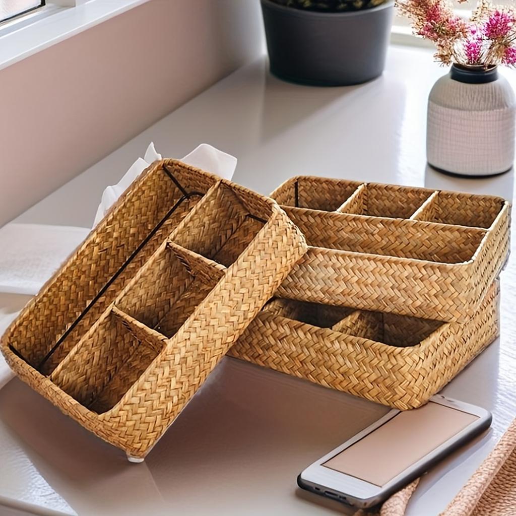 Handwoven Seagrass Storage Basket Desktop Organizer for Cosmetics and Sundries Practical Home Gift for Family and Friends