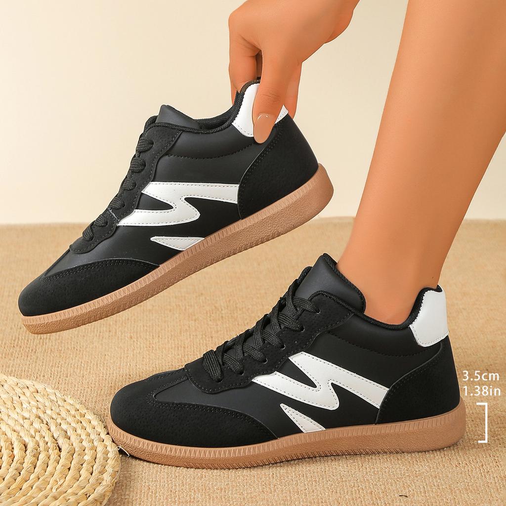 Foreign Trade Explosion Large Size High-top Lace-up 2025 Spring and Autumn New Retro Non-slip Board Shoes Casual Sports Casual Women's Shoes