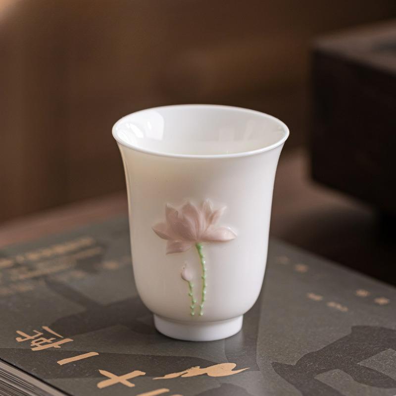 Hand-Painted Chinese Tea Cup Flower Design Premium Master's Cup for Gongfu Tea Artistic Ceramic Collectible Teaware