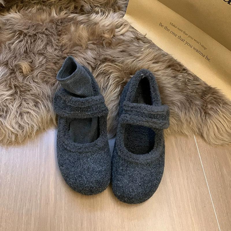 Inner Heightening Woolen Velcro Mary Jane Shoes Women's Winter New Retro Plush Shallow Beanie Shoes