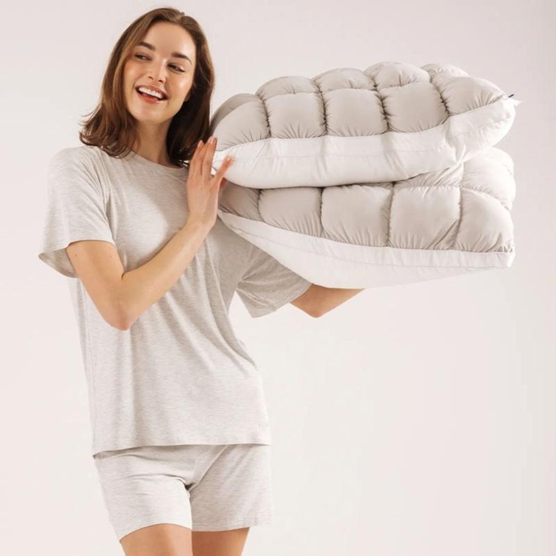 Sleeping Bed Pillow 48 x 74 cm with Quilted Square Checkered and Fiber Fill for Adult Guest Room and Bedroom Bedding