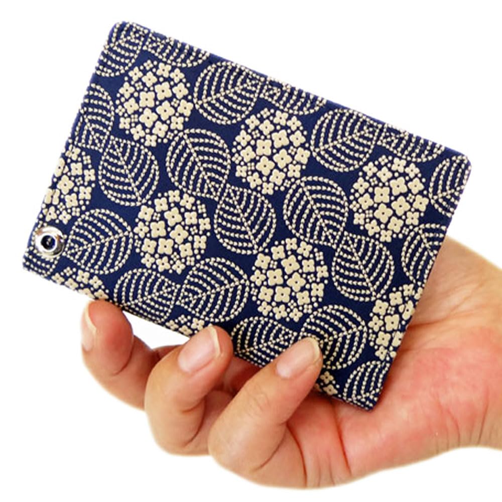 Držák průkazu Inden pro dojíždění 2527 průkazů G námořnická modrá jelení kůže x bílý lak hortenzie vzor xx 07cm průhledná kapsa 2 [Indenya] skládací 10,6 cm