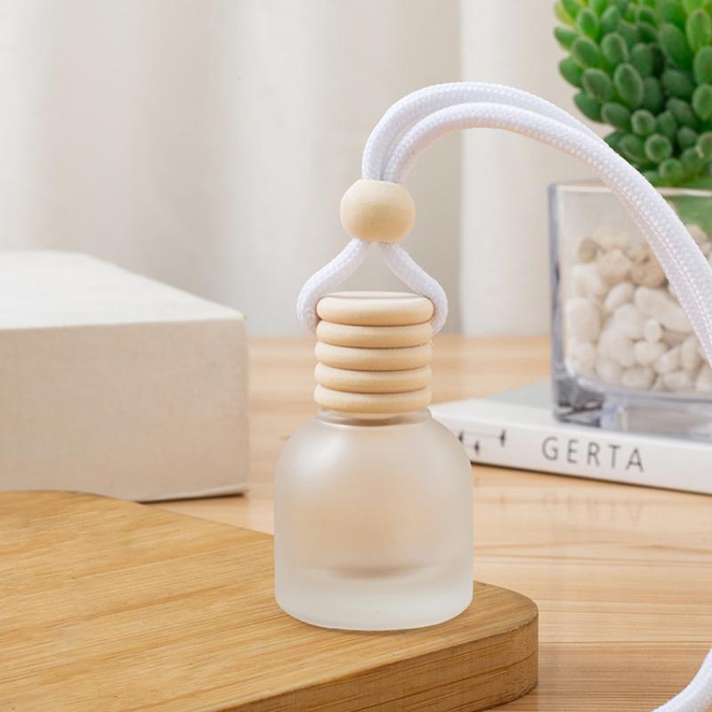 1Pcs 11ml Air Freshener Empty Bottle Car Hanging Glass Bottle Aromatherapy Pendant Diffuser Car Decoration Aromatherapy Ornament