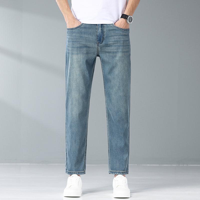 

Новые летние джинсы мужского кроя прямого силуэта из ледяного шелка светло-голубого цвета 40