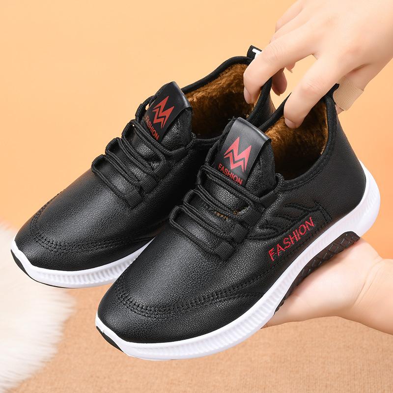 Кожаные Водонепроницаемые Спортивные и Повседневные Хлопковые Ботинки Женские Осенне-Зимние Плюс Бархатное Утолщение 38 чёрный 1714₽