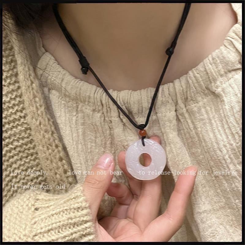 Mixed Material Pixiu Peace Buckle Necklace Animal/zodiac Shape O-chain Style Ethnic Fashion Accessory