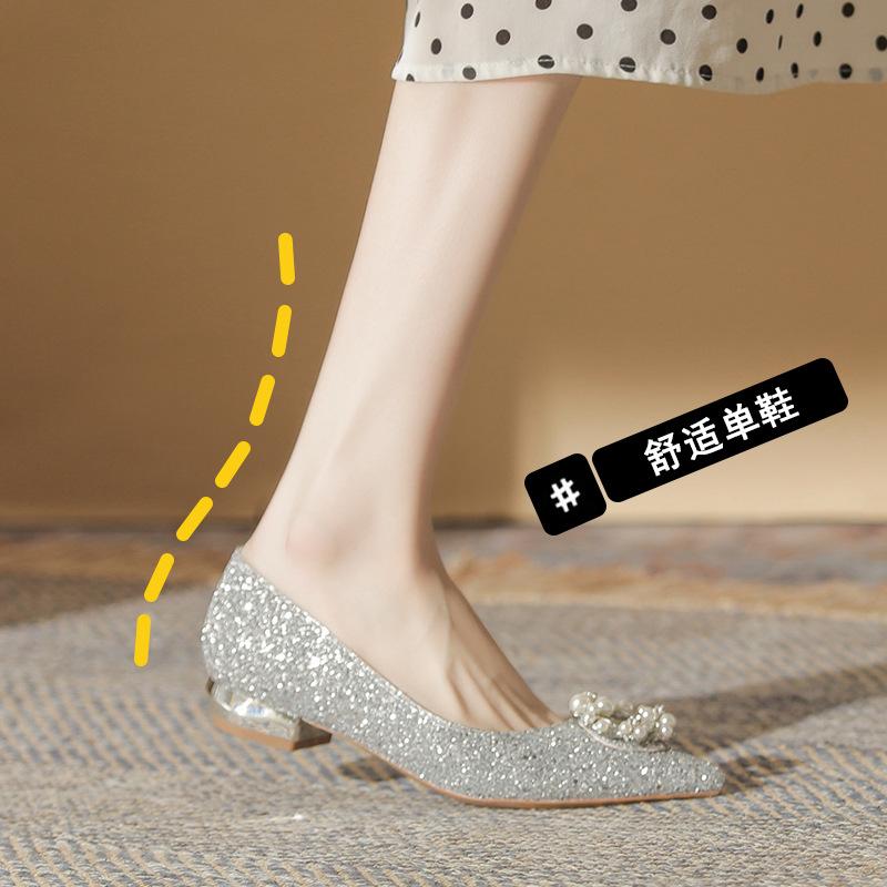 213-5 pointed flat thick heel women's shoes 2025 new crystal bridal wedding shoes shallow bridesmaid shoes low heel single shoes