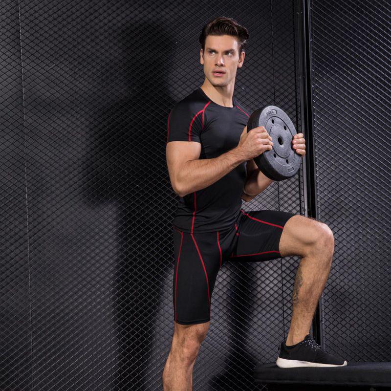 Herre fitnessbukser i halv lengde, hurtigtørkende og pustende sportshorts