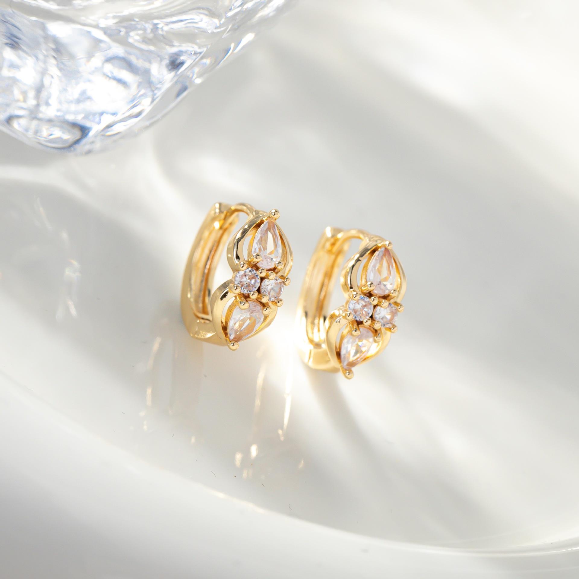 Korean Trendy Symmetrical Leaf Ear Cuff Earring for Women - Versatile Design
