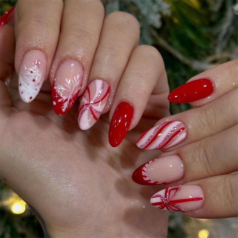 24 ks Vánoční umělé nehty Červené Bílé Pruhy Vločka Cukrová Hůl Vzor Francouzské Umělé Nehty Zelená Mašle Manikúra Nositelné Lisovací Nehty