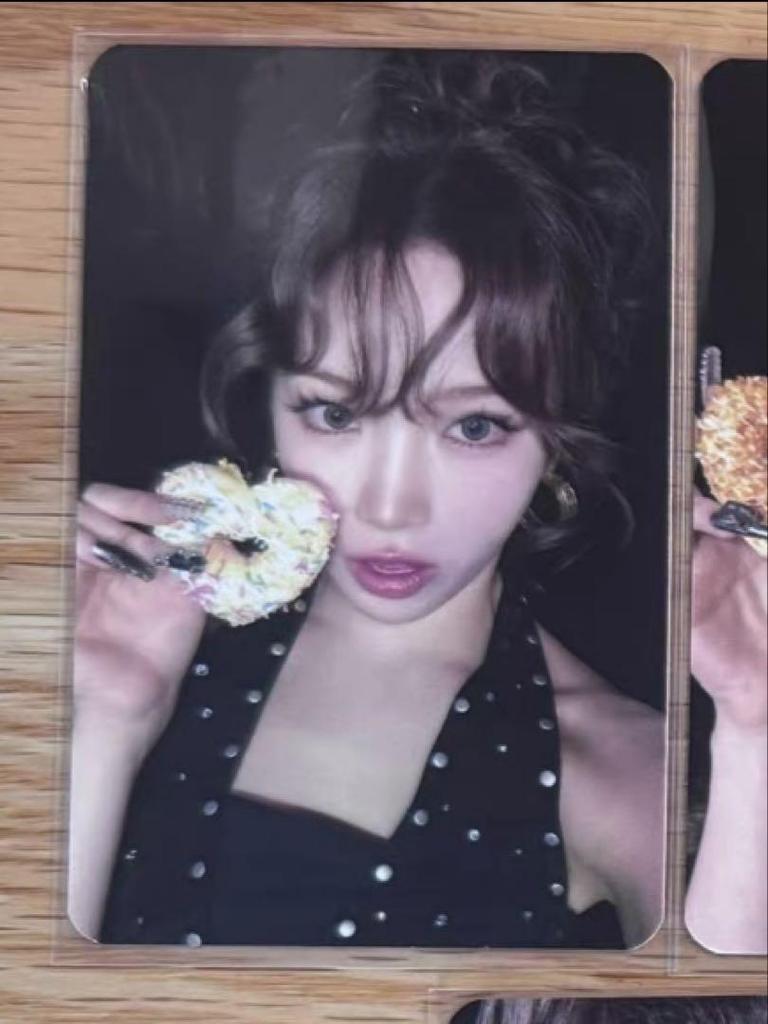 [USED] Lu Seraphim Chaewon HOT Counting Star Limited Trading Card E