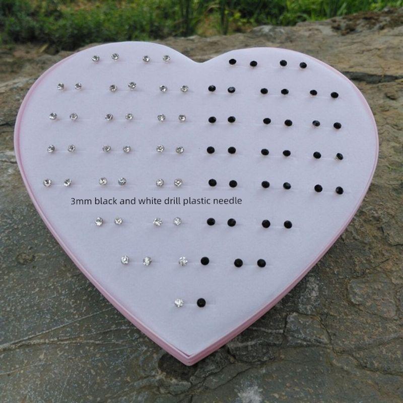 

Корея Минималистичный Пластик Стразы Личность Горячая Аурикулярная Игла 3mm black and white diamond large box