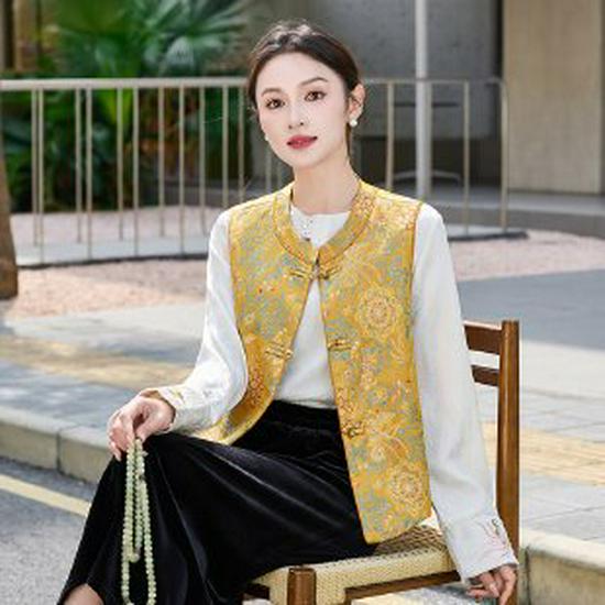 

Spring & Autumn Embroidered Vest for Middle-Aged Women - Sleeveless, Stand Collar, Chinese & National Style 2XL жёлтый