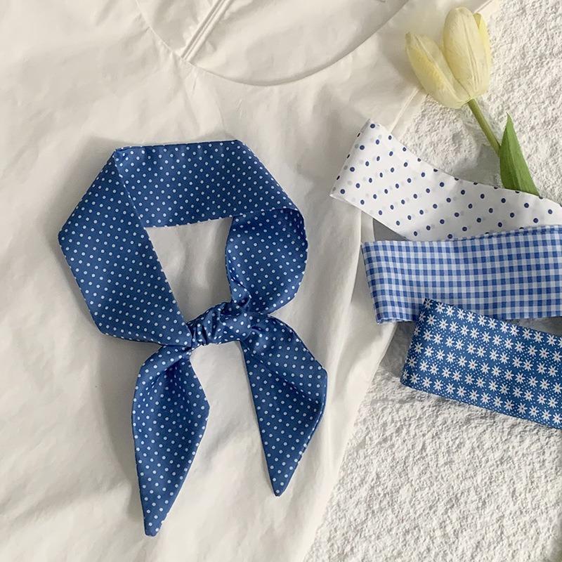 Polka dot silk scarf, long strip, high-end and multi-purpose, decorative pointed corner small scarf, neck headband, hair tie, streamer belt, belt.