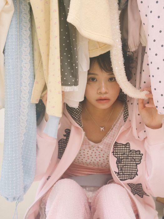 SHAKIRI KIRING CHECK PATCH HOODIE (PINK)