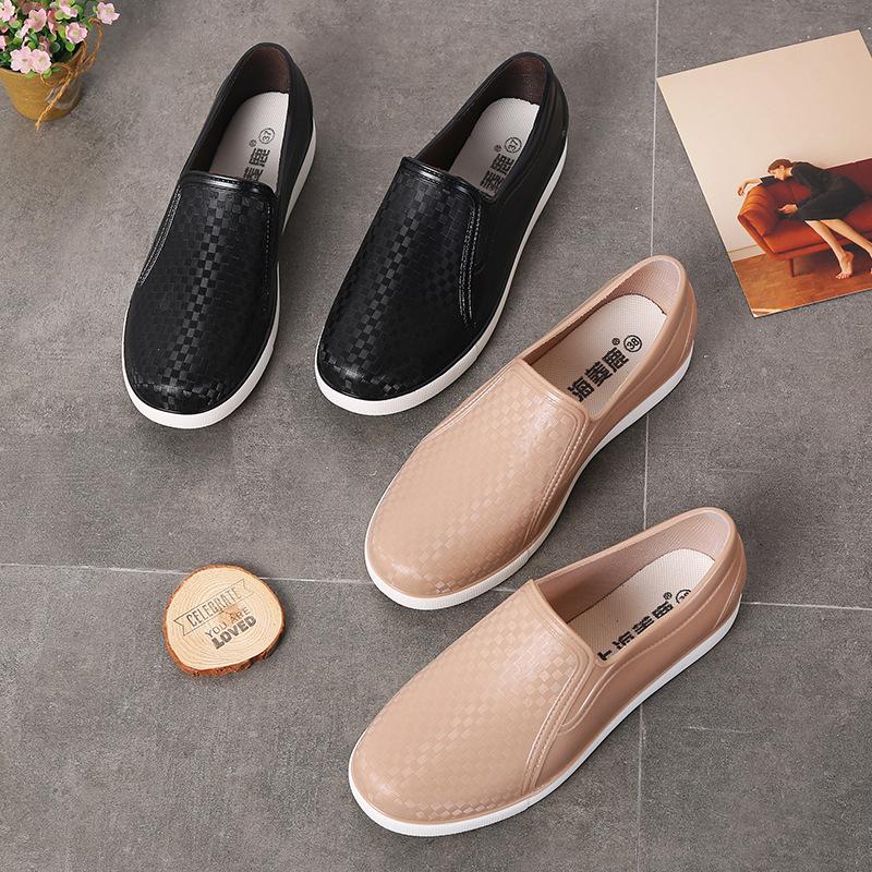 Rain shoes women's low-top non-slip water shoes fashion adult outdoor waterproof shoes kitchen shallow mouth work shoes fashion